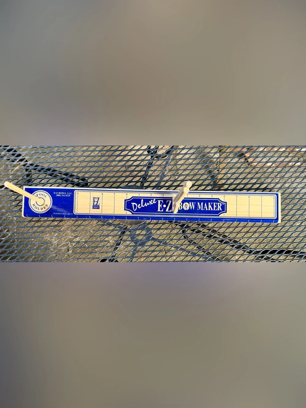 Deluxe E-Z Bow Wooden Bow Maker